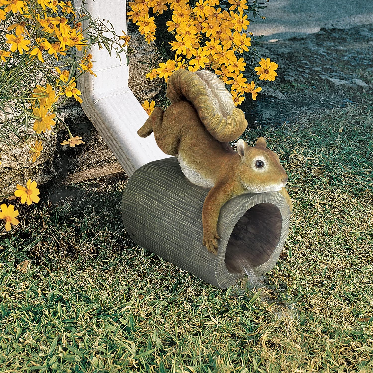 Design Toscano Crash THE Squirrel RAIN Gutter