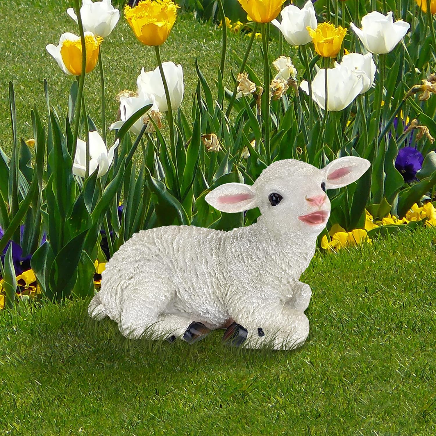 Design Toscano Yorkshire Lamb Garden Statue: Standing Lamb 15 Inch