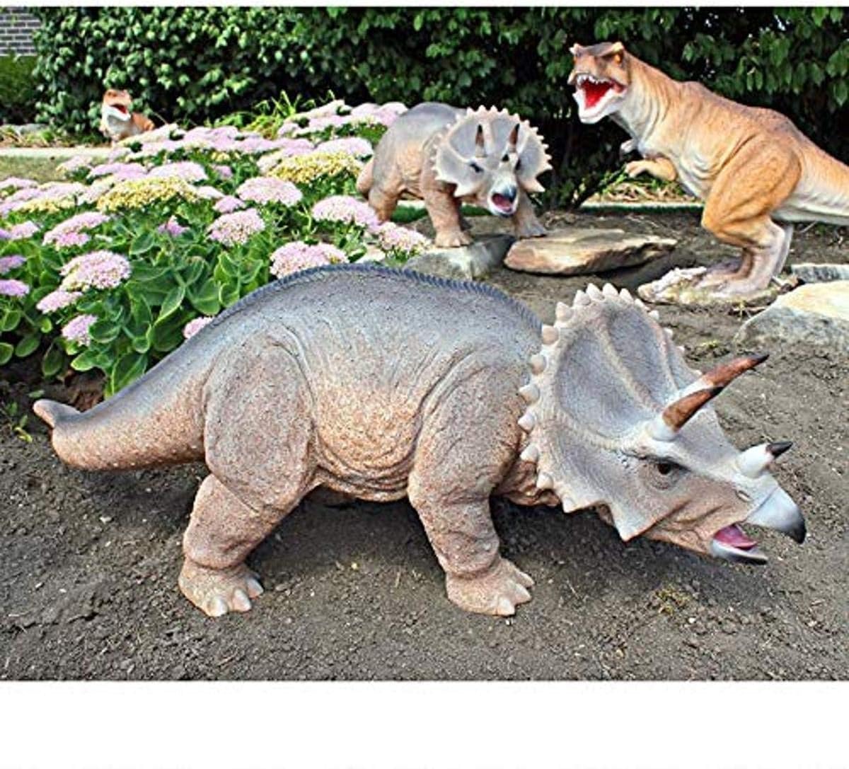 Design Toscano Scaled Jurassic Triceratops Dinosaur Statue