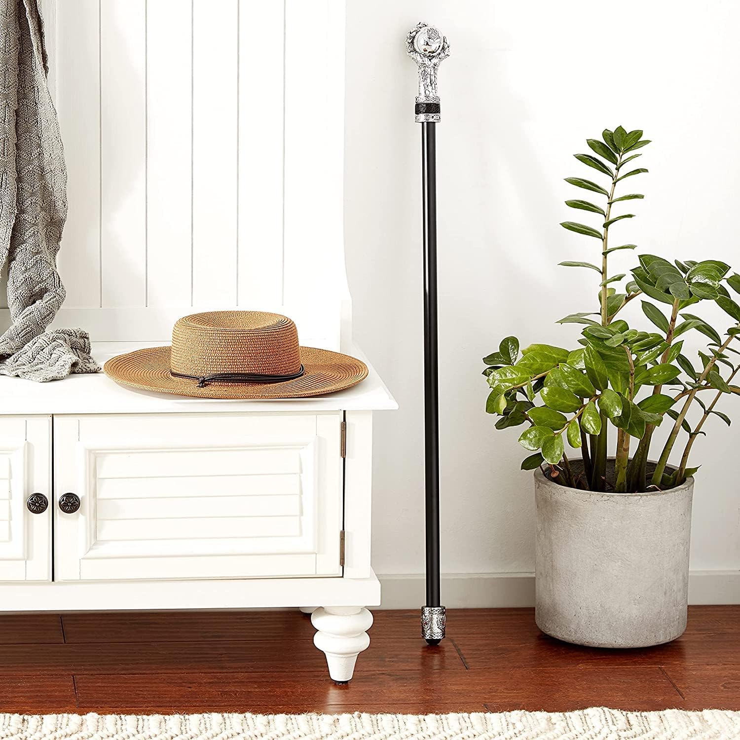 Design Toscano The Dragonsthorne Collection: Dragons Grasp Gothic Walking Stick