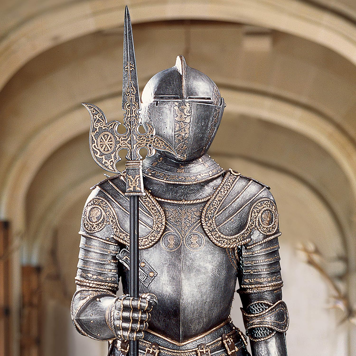 Design Toscano 16th-Century Italian Armor Sculpture with Halberd Faux Pewter