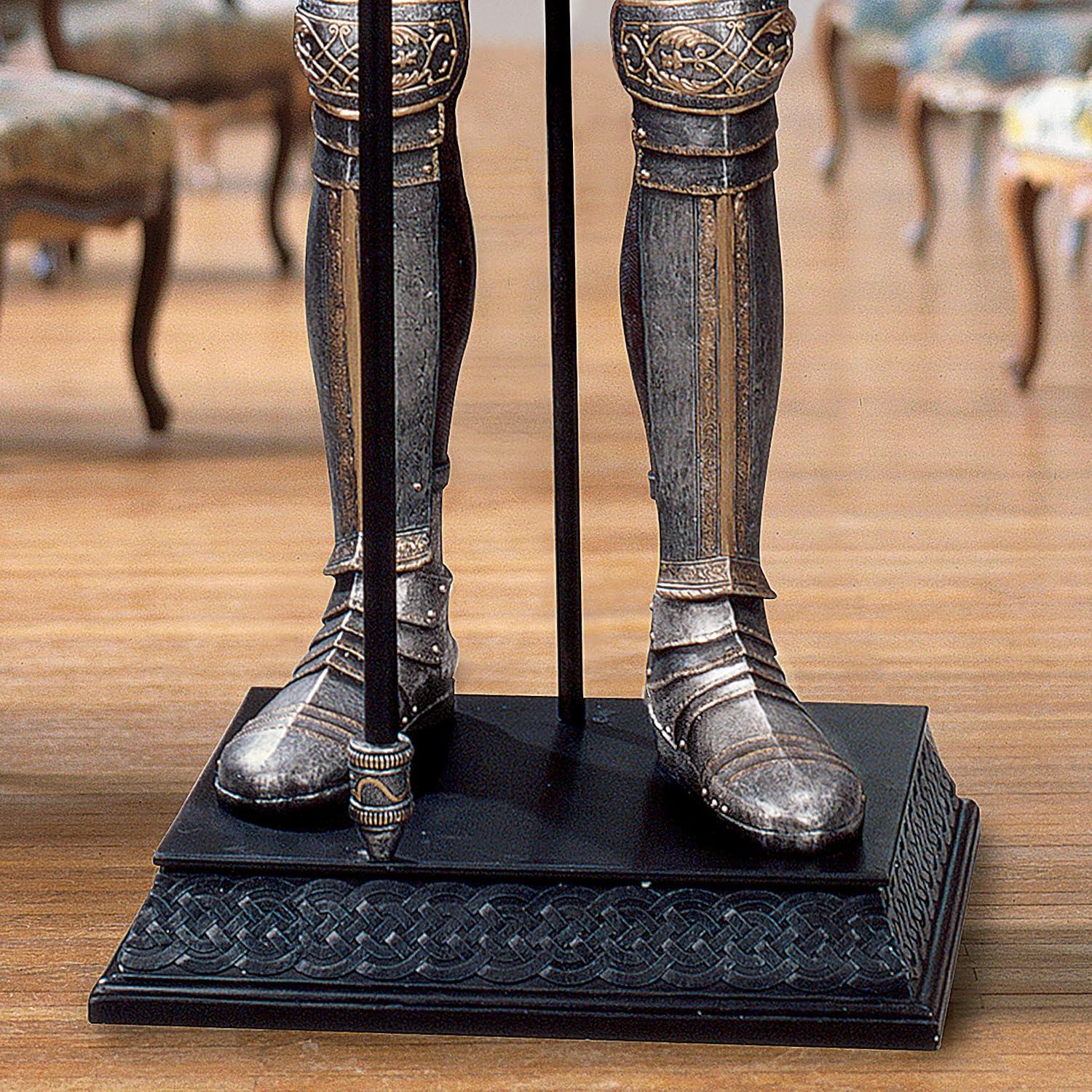 Design Toscano 16th-Century Italian Armor Sculpture with Halberd Faux Pewter