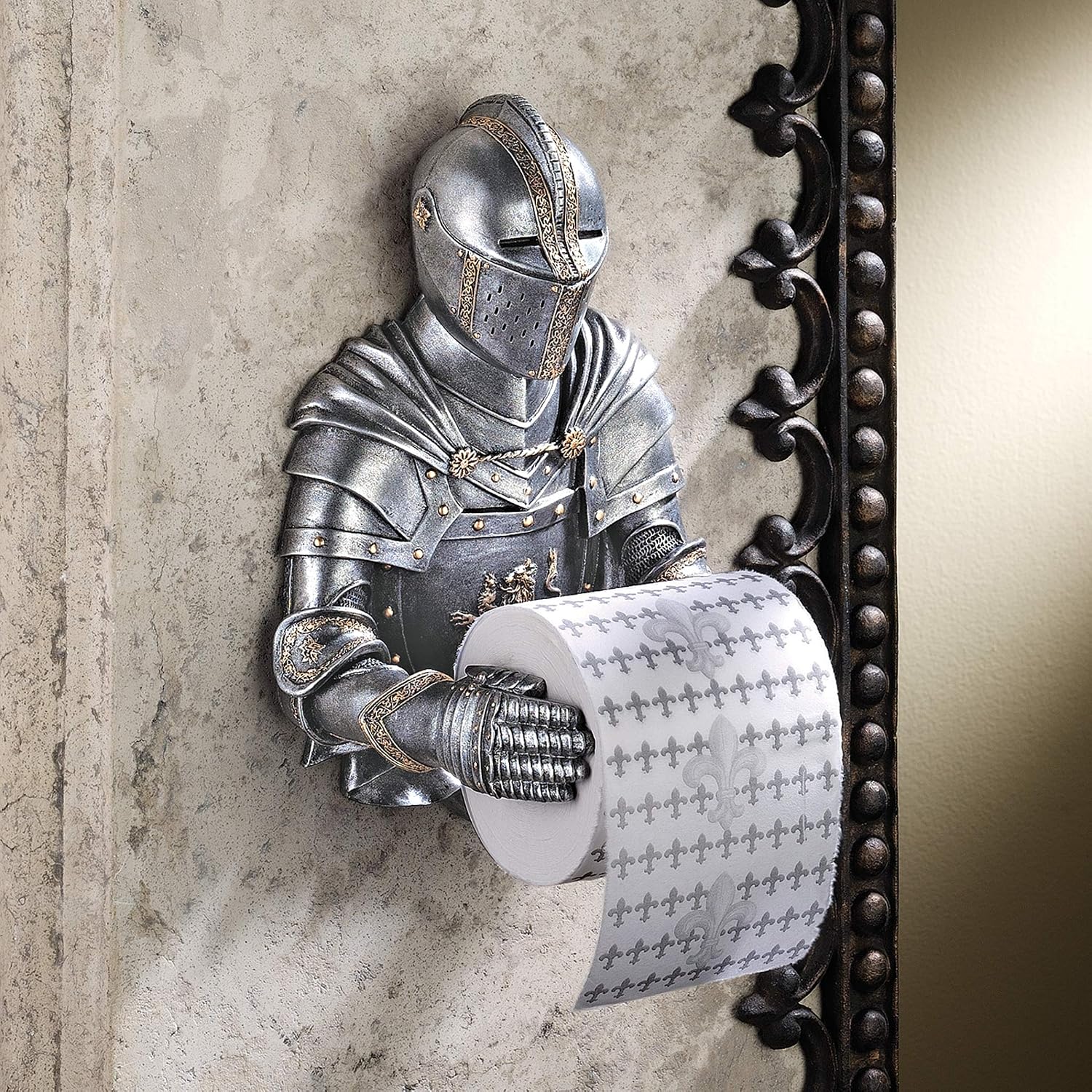 Design Toscano A Kinght to Remember Gothic Bath Tissue Holder