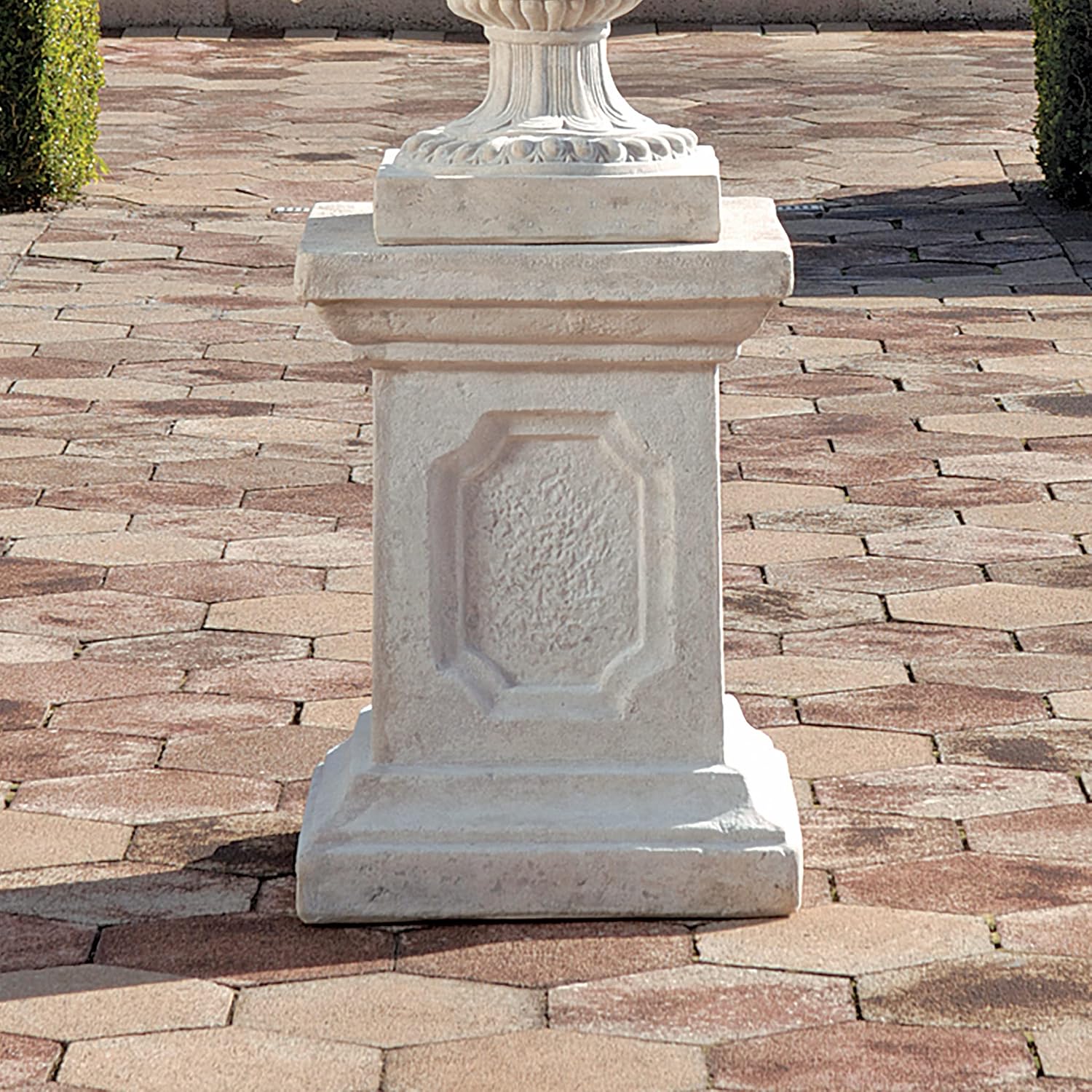 Design Toscano Versailles Cherub Plinth